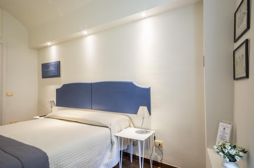 B&B Quattro Cantoni Siena Bagian luar foto